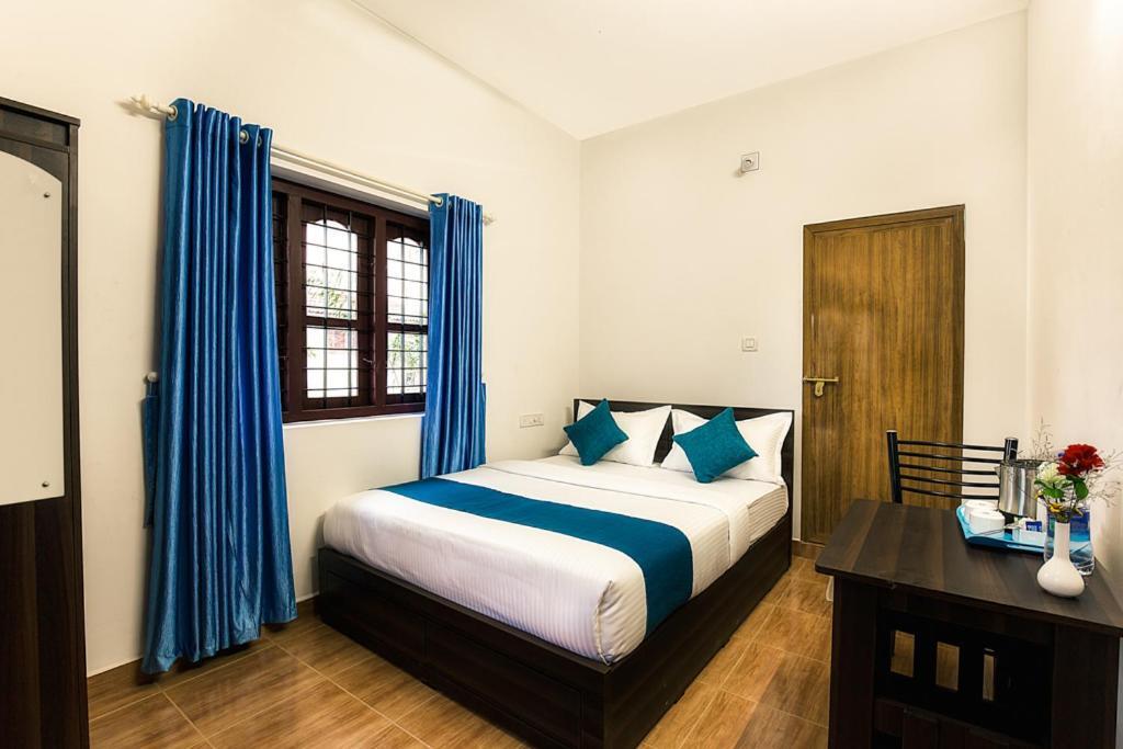 Three Roots Holiday Home Resort Sultan Bathery Exterior foto
